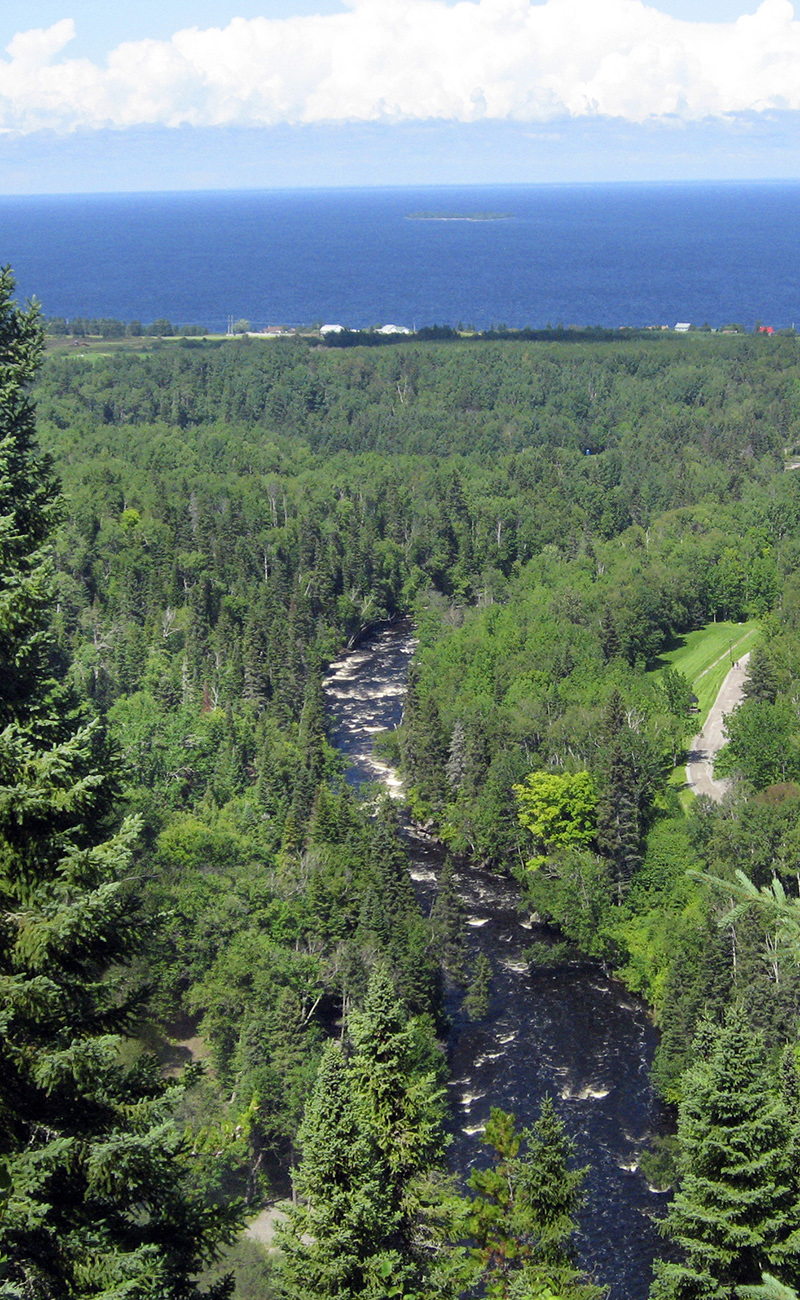 Saguenay Lac St Jean Vertical